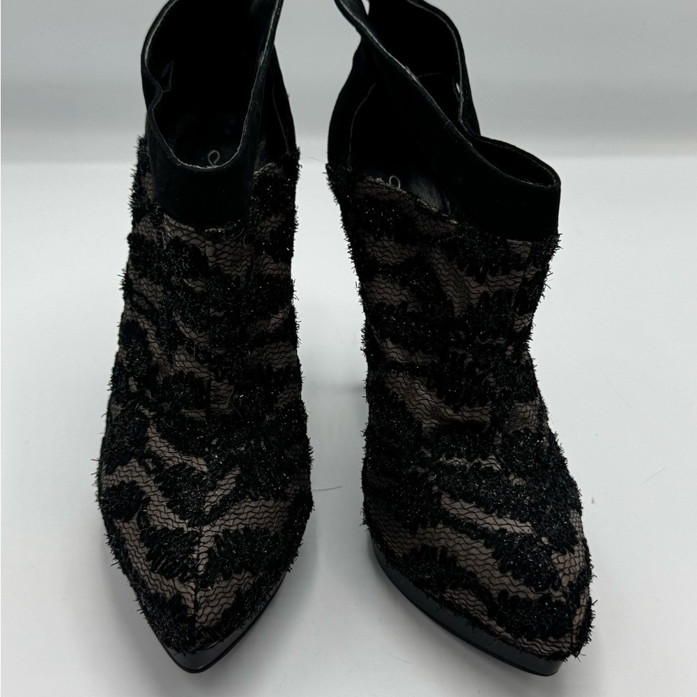 Elegant Black Textured Women's Shoes